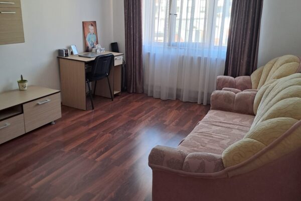 Apartament 2 camere decomandat zona Mercur mobilat et3