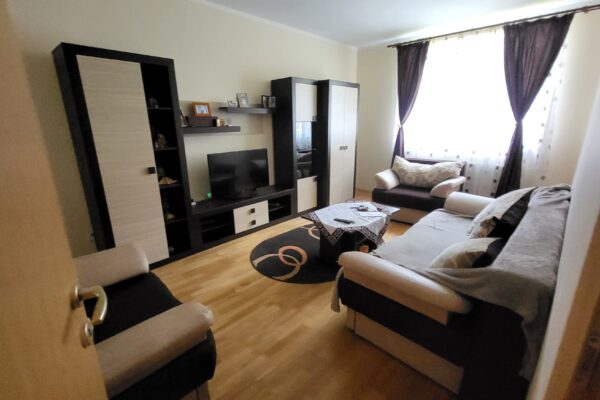 Apartament de închiriat 3 camere zona Stadion mobilat si utilat