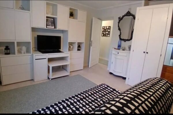 Apartament 2 camere et1 zona Cetate