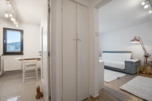 Apartament 3 camere Renovat zona bl. Garii - foto 2