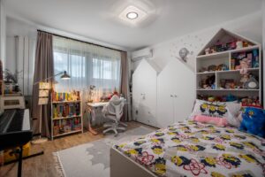 Apartament 3 camere Renovat zona bl. Garii - foto 14