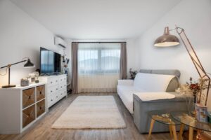 Apartament 3 camere Renovat zona bl. Garii - foto 8