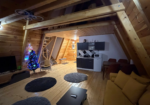 Complex turistic de vânzare – 3 cabane A-frame – Moeciu de Jos, Culoarul Rucăr-Bran