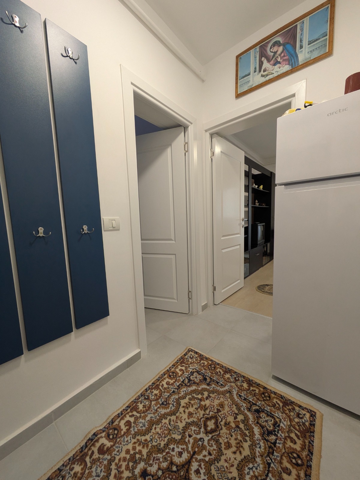 Garsonieră decomandată de închiriat Răcădău | Prima închiriere | Renovată | Balcon | Etaj 3