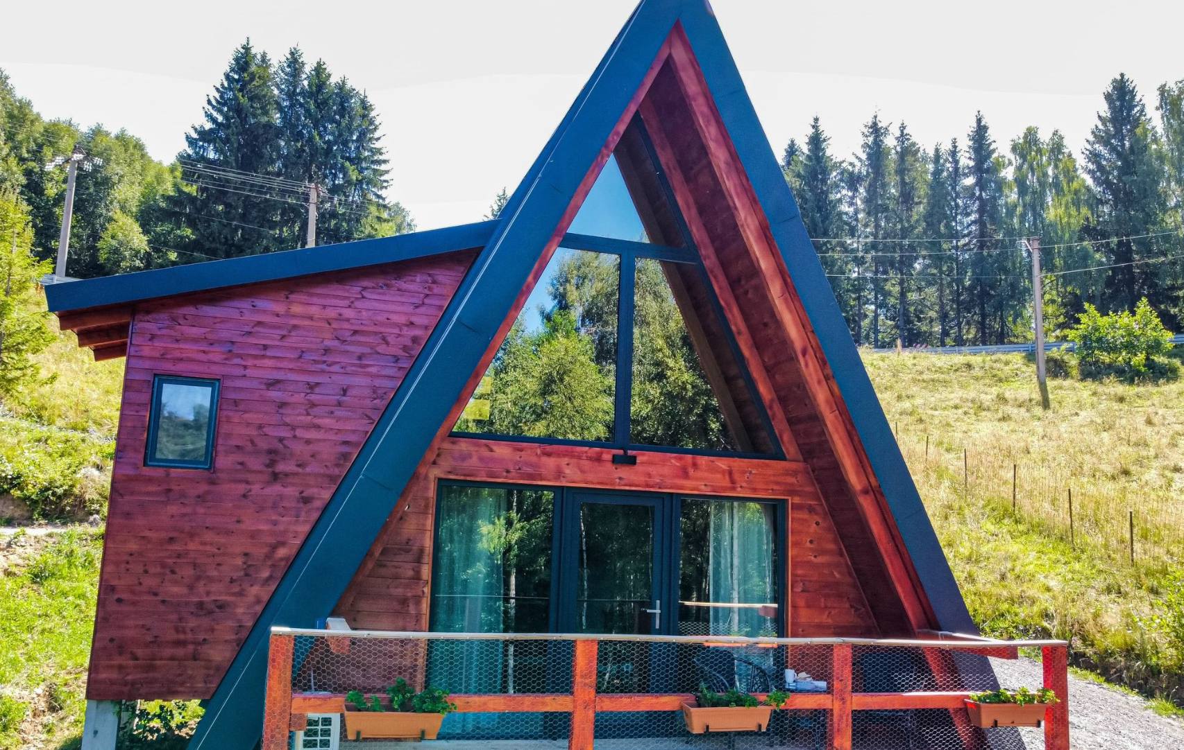 Complex turistic de vânzare – 3 cabane A-frame – Moeciu de Jos, Culoarul Rucăr-Bran