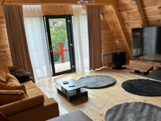 de-vanzare-cabana-a-frame-moeciu-brasov