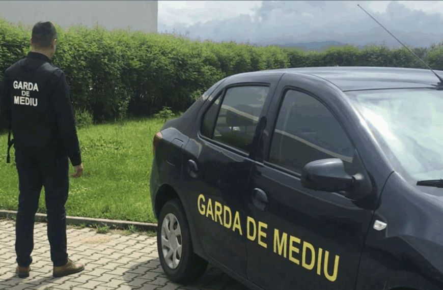 GARDA NATIONALA DE MEDIU atrage atentia tuturor proprietarilor de terenuri asupra obligativitatii curatirii acestora in vederea eradicarii ambroziei.