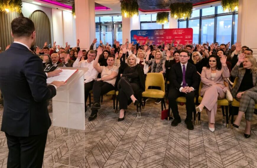 PSD Alba susține echipa lui Sorin Grindeanu pentru conducerea partidului, din care face parte și Victor Negrescu