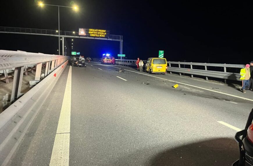 Trafic blocat pe Autostrada A10 Sebeș-Turda, în urma unui accident, în care sunt implicate trei autoturisme