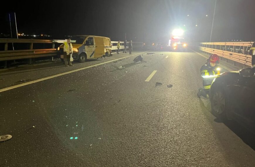 Coliziune între trei autoturisme pe Autostrada A10 Sebeș- Turda