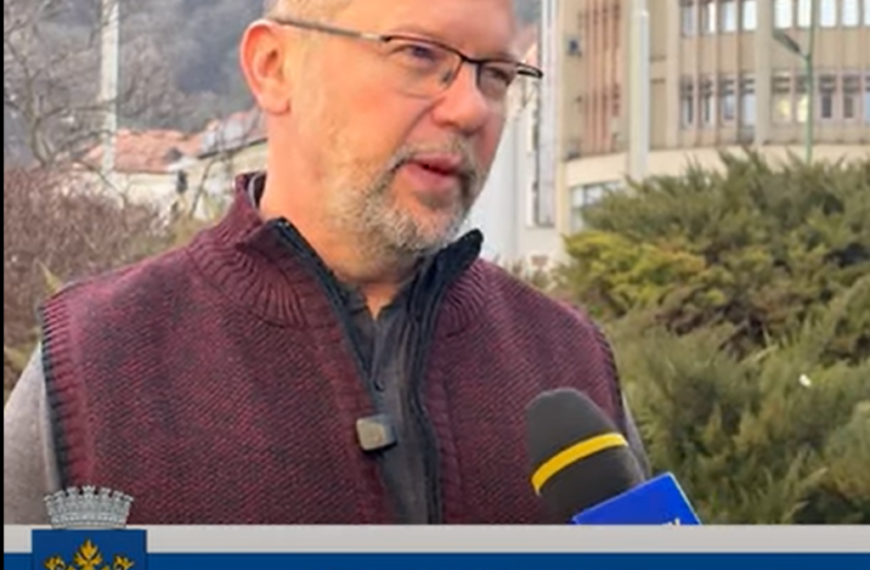 Ursul NU este o atracție turistică!