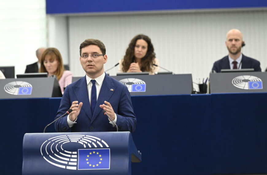 Spitalul Județean de Urgență Alba Iulia va continua să fie finanțat cu fonduri europene. Victor Negrescu: Investițiile în sănătate trebuie să rămână o prioritate europeană