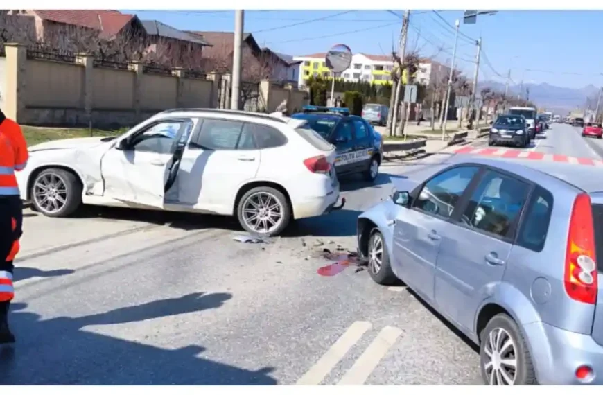 Accident într-o două autoturisme în Alba Iulia