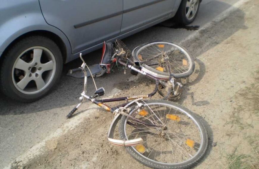 Accident provocat de o șoferiță din Alba, în județul Hunedoara. Un biciclist și-a pierdut viața