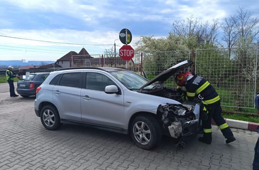 Coliziune între două autoturisme pe DN 1, la Aiud