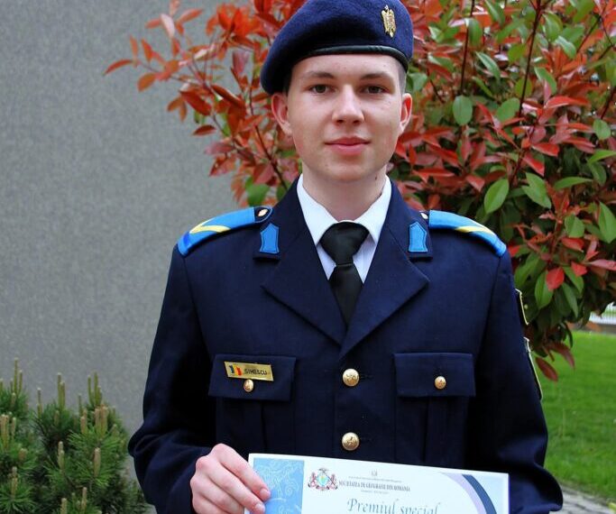 Ștefan Simescu, elev al Colegiului Național Militar „Mihai Viteazul” Alba Iulia, premiu special la Olimpiada Națională de Geografie