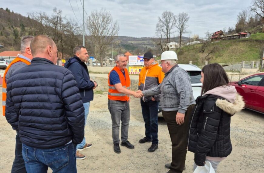 Au început lucrările de construire a noului pod de pe DN 74A, la Cărpiniș