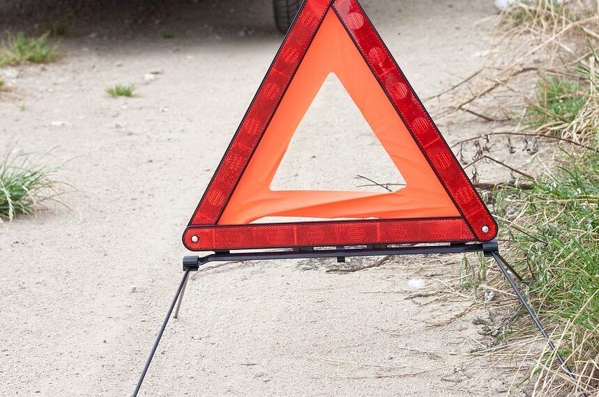 Accident rutier pe Autostrada A1, pe sensul Sebeș – Sibiu. Două autoturisme implicate