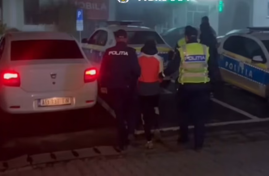 Tineri în vârstă de 14 și 16 ani din Cetatea de Baltă, reținuți de polițiști. Au întreținut relații sexuale cu o minoră