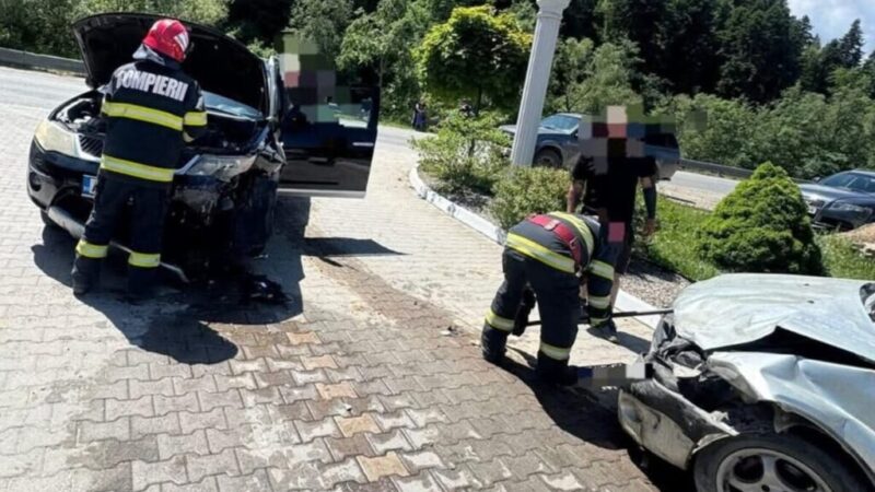 Accident între două autoturisme pe DN 75, la ieșirea din Câmpeni