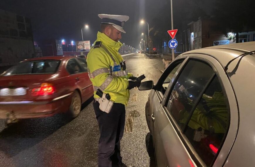 Acțiune a polițiștilor din Alba: Amenzi de aproape 7.300 lei și peste 150 de autoturisme verificate