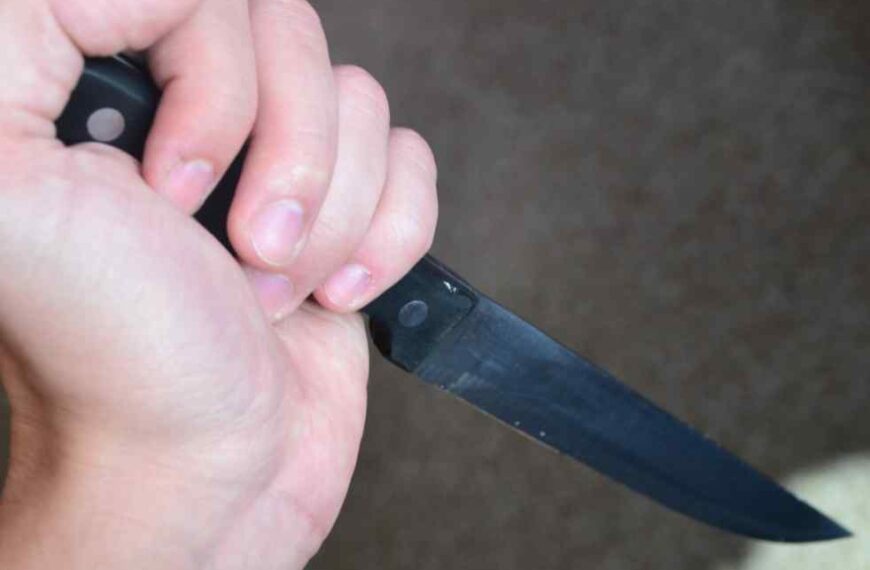 Tentativă de omor la Roșia de Secaș. Un bărbat a fost reținut de polițiști