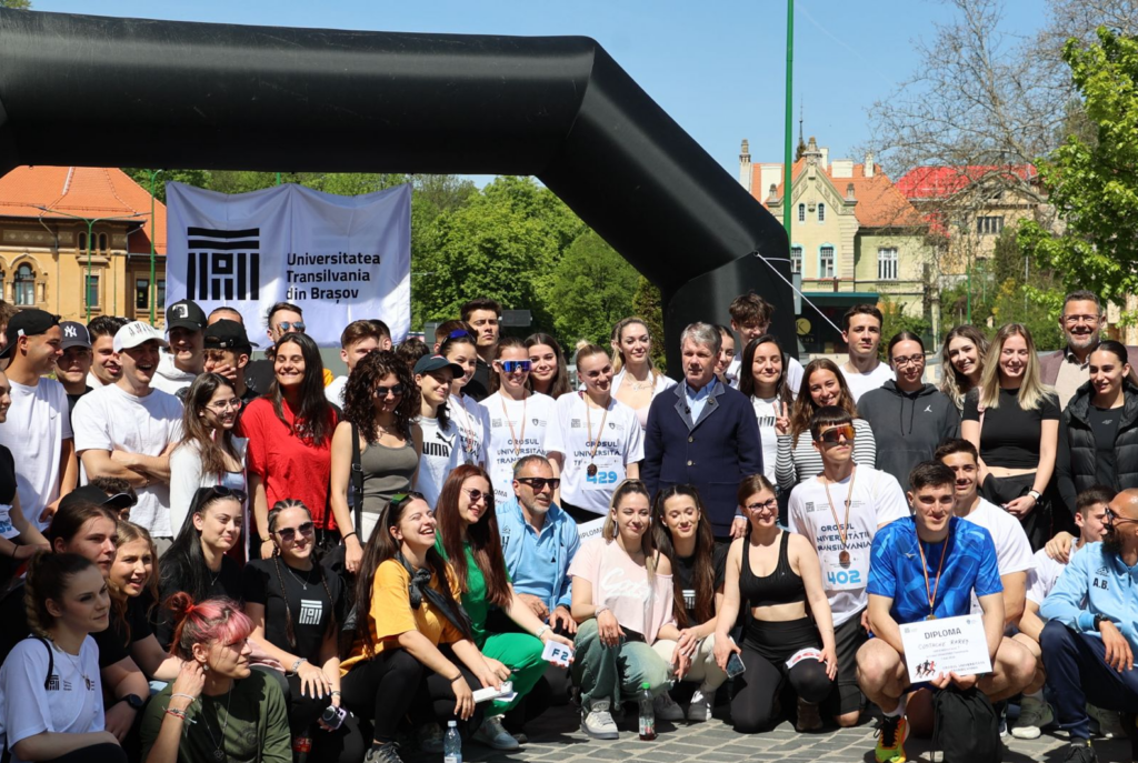 Parteneriatul dintre Primăria Municipiului Brașov și Universitatea Transilvania din Brașov continuă să prindă contur prin evenimente dedicate studenților post thumbnail image