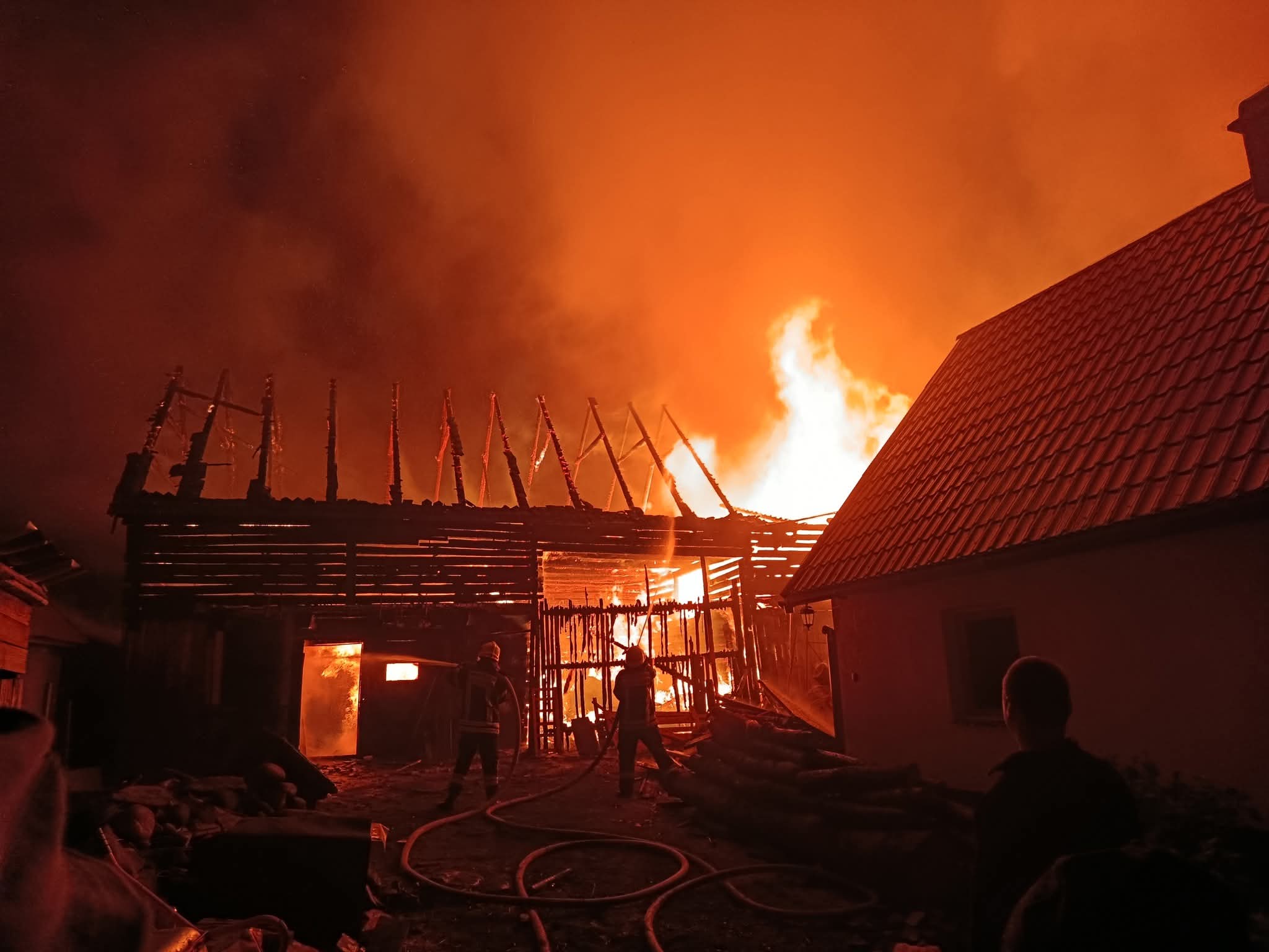 Incendiu devastator la Vlăhița