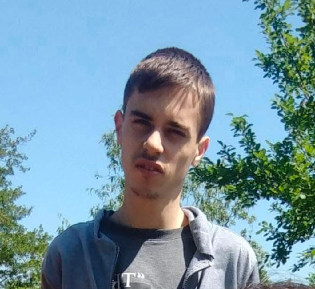 Tânăr de 20 ani dispărut din Valea Mare