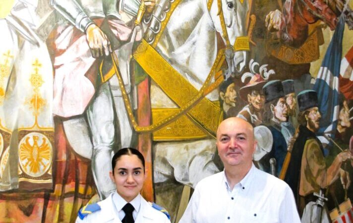 Eleva Gloria Rogalschi, elevă a Colegiului Național „Militar Mihai Viteazul”, premiul I la Concursul „Eroul meu de ieri și de azi”