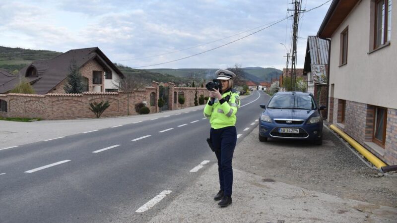 Amenzi de peste 26.000 lei și permise reținute. Acțiune a polițiștilor din Blaj pe DN 14 B