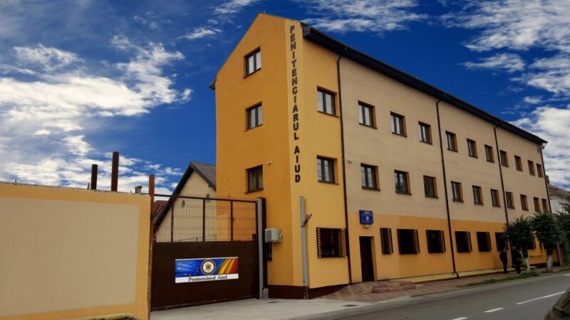 Bărbat din Roșia Montană, reținut de polițiști. Era posesorul unui mandat de arestare