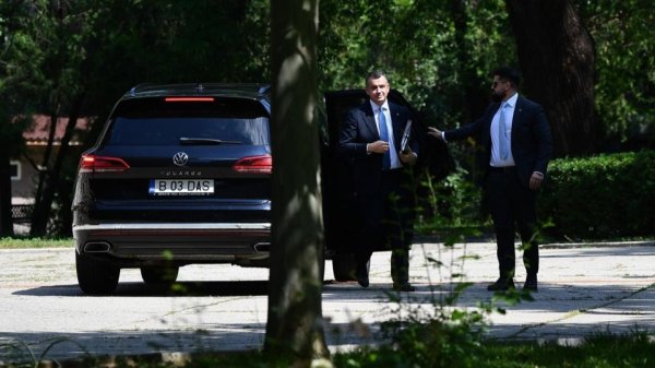 PNL și USR: Negocieri pentru Guvern
