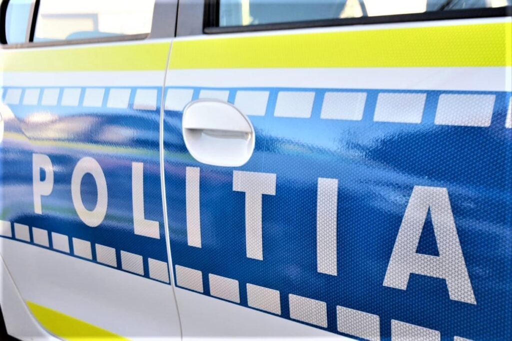 Accident rutier la Târgu Jiu: șofer băut ajuns în șanț