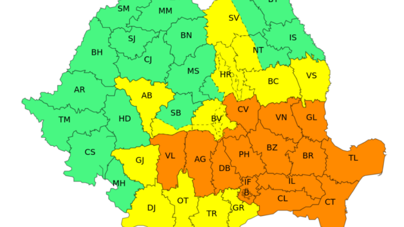 Atenționări meteo: Averse torențiale și vijelii
