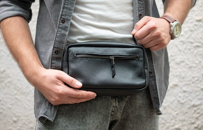 Completați ținuta casual cu accesorii