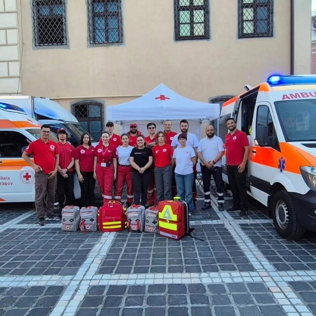 Crucea Roșie Brașov inițiază proiectul „Voluntari Pregătiți pentru Viață”: Tinerii vor fi instruiți pentru acțiuni în caz de urgență
