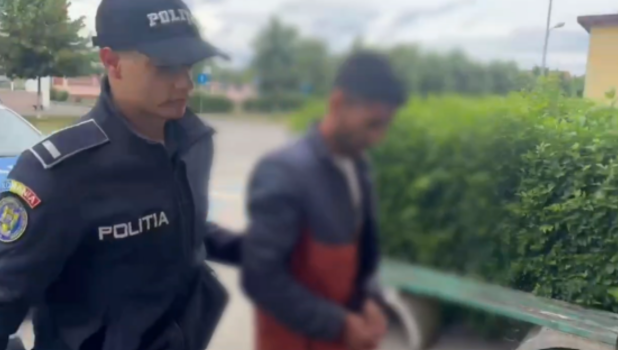 Femeie atacată pentru bijuterii și telefon, hoțul reținut după un furt de 40.000 de lei