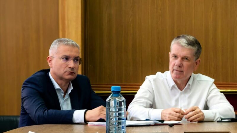 Transformări în școlile din Brașov: Apă caldă continuă și facturi reduse cu 20% din toamnă