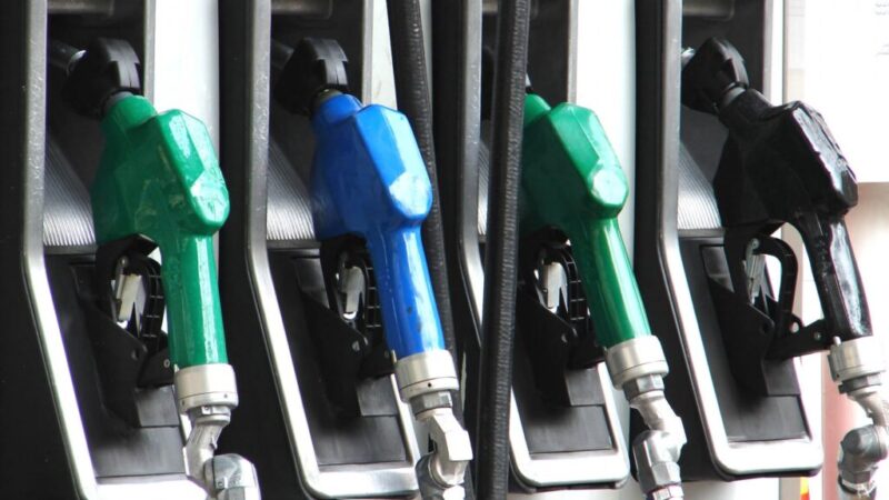 ANPC efectuează controale în benzinăriile din întreaga țară: Focus pe adaosurile comerciale și ajustările de prețuri