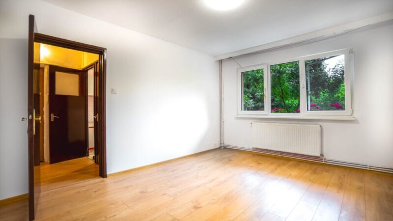 Apartament cu 2 camere de vânzare în zona Saturn, Brașov