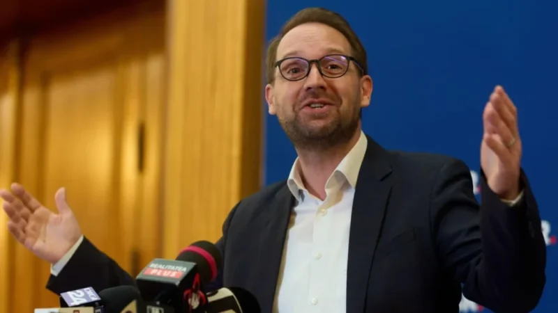 Dominic Fritz reacționează la promulgarea Legii ANI de către Nicușor Dan