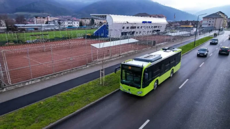 Elevii dintr-un oraș din Alba beneficiază de transport gratuit și în anul școlar 2026–2027: Detalii despre traseul gratuit