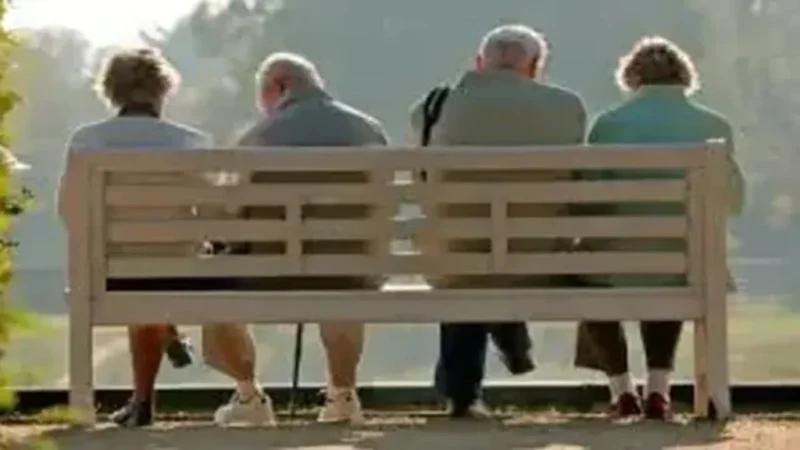 Erori frecvente care pot întârzia dosarul de pensionare în 2026