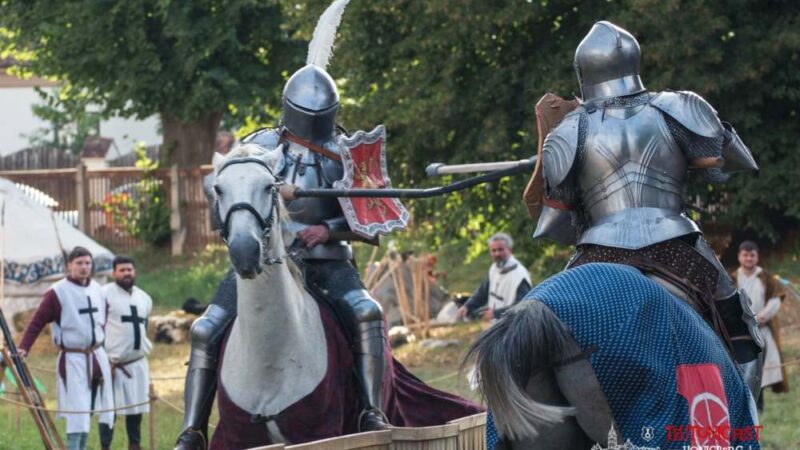 Festivalul Teutonic Fest 2026 la Cetatea Hărman: două zile de aventură medievală cu cavaleri și artizani