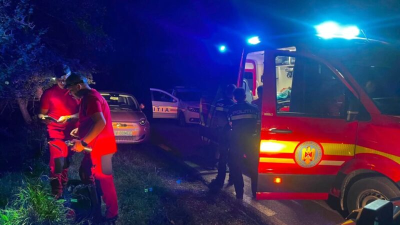 FOTO Turist salvat de salvamontiști după o cădere de 10 metri pe un traseu dificil din Piatra Craiului