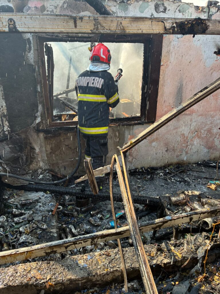 Incendiu devastator în Cârcea