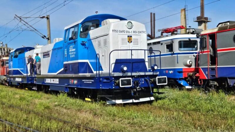 Locomotiva cu baterii modernizată la SCRL Brașov își demonstrează eficiența în teste reușite