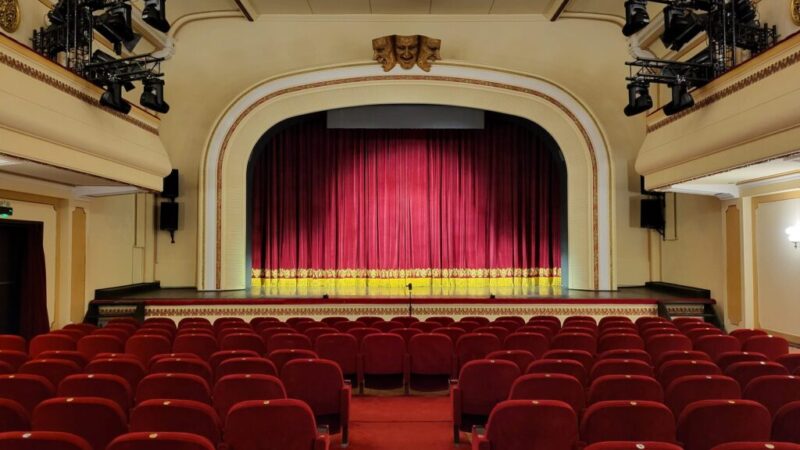 Nopți fermecătoare la Opera Brașov: De la vibrațiile verii la premierele toamnei