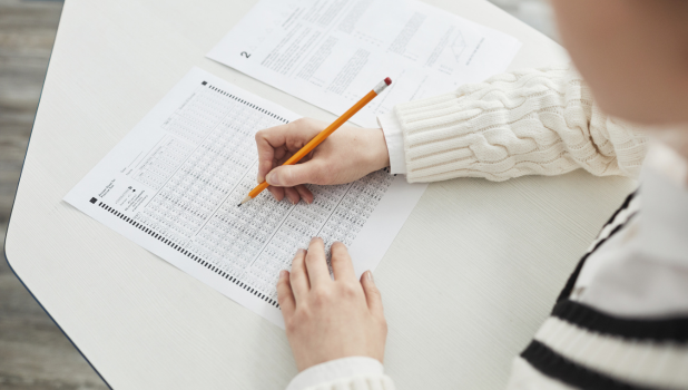 Organizația „Salvați Copiii” se pronunță împotriva examenelor de admitere în licee